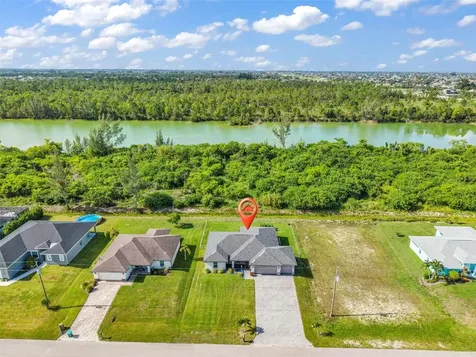 2926 NW 25th Street Cape Coral FL 33993