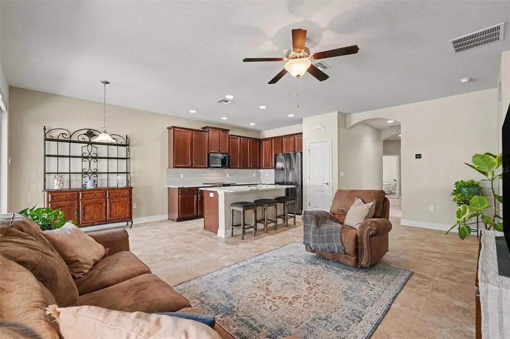 7703 S Sparkman Street Tampa FL 33616