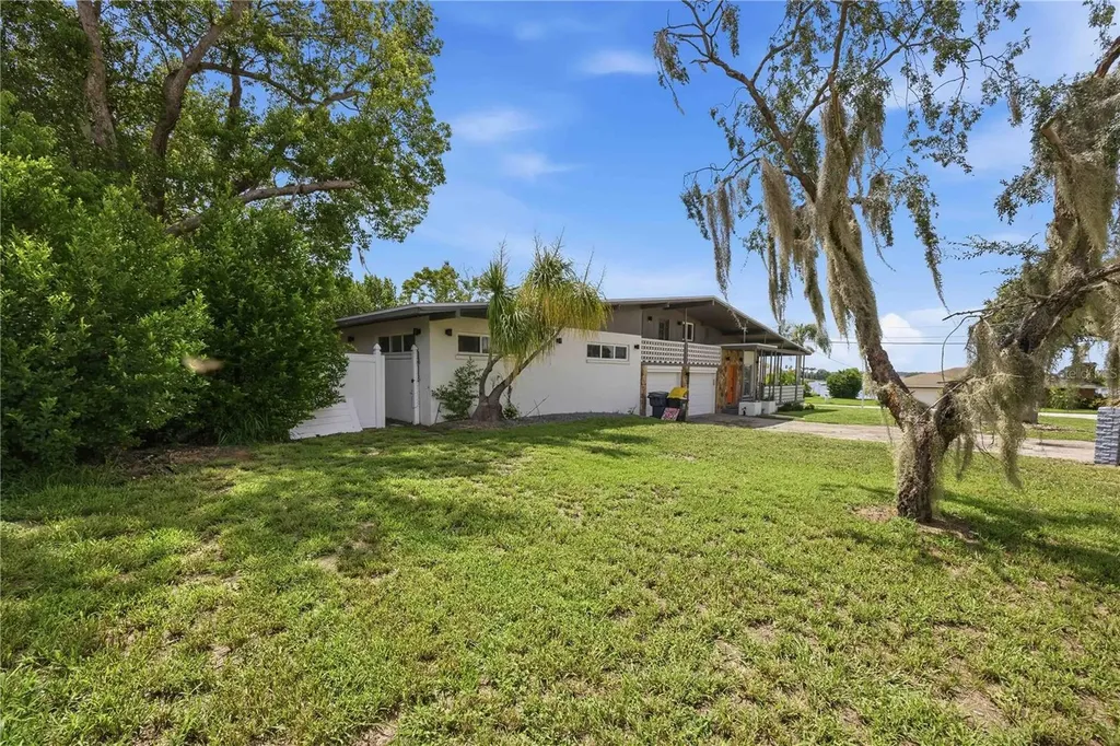6704 Winterset Gardens Road Winter Haven FL 33884