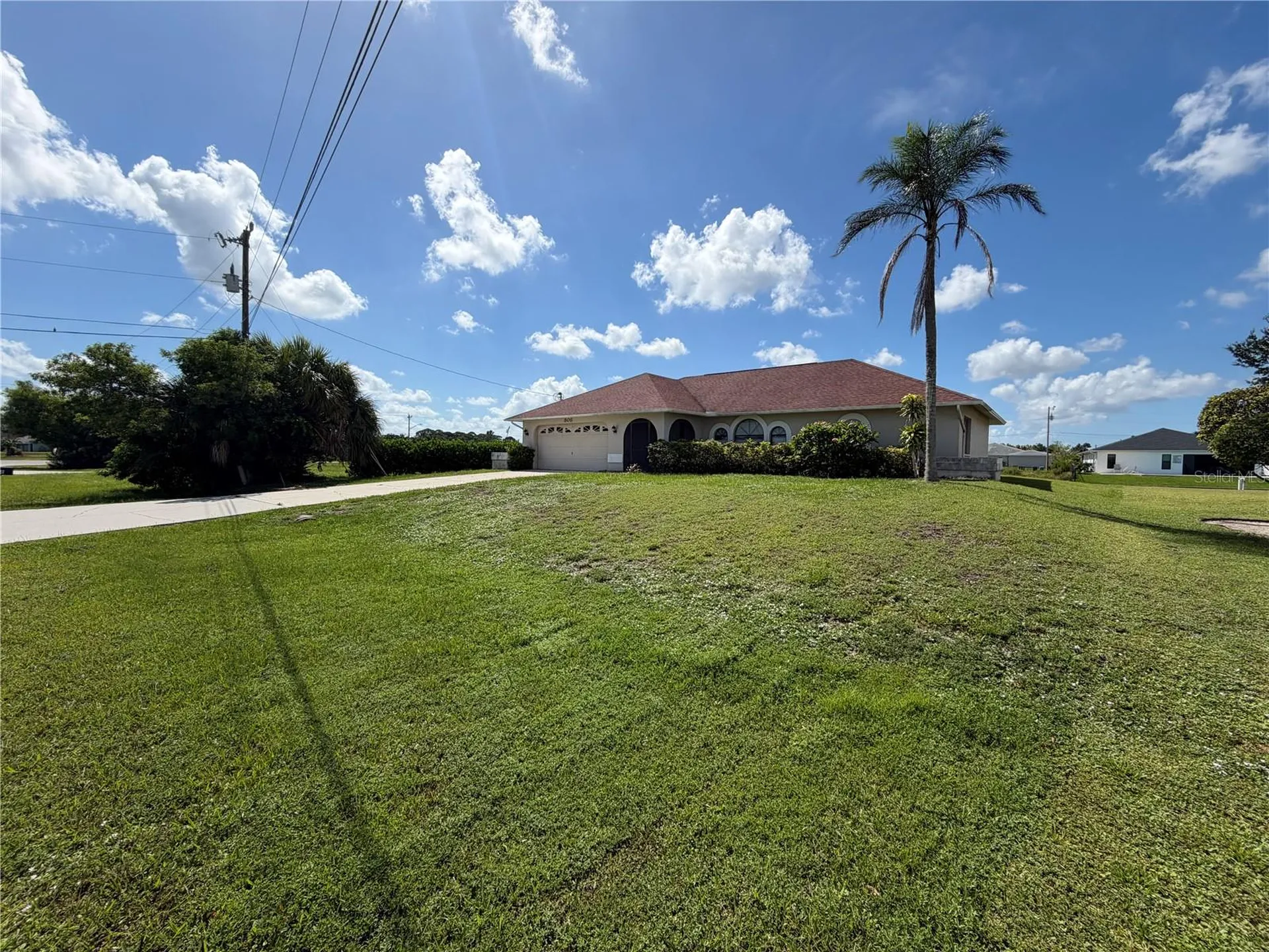 808 SW 7th Terrace Cape Coral FL 33991