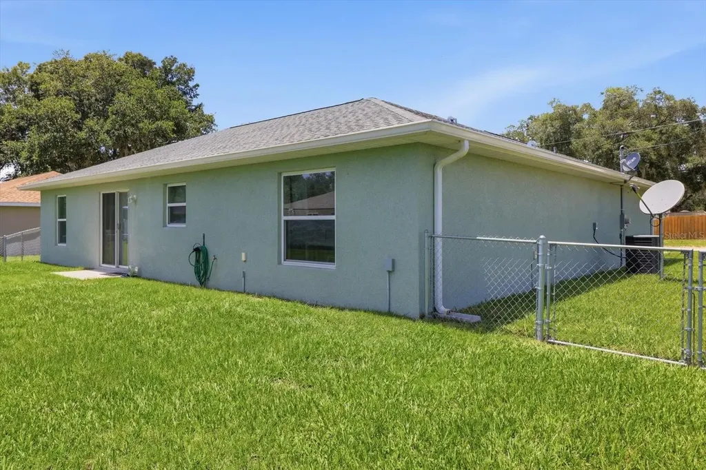 13730 SW 102nd Street Dunnellon FL 34432