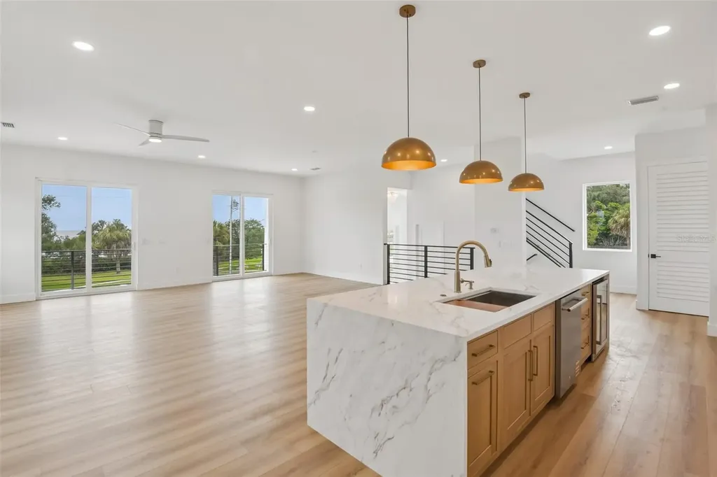 96 Shore Drive Tarpon Springs FL 34689