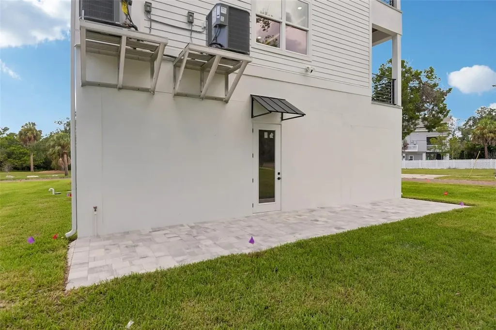 96 Shore Drive Tarpon Springs FL 34689