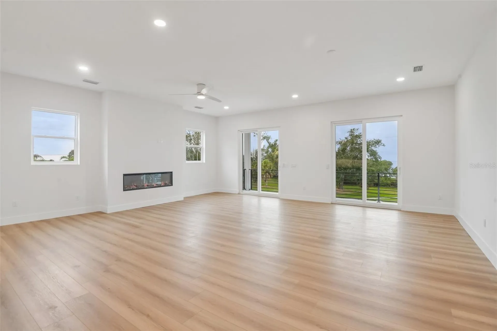96 Shore Drive Tarpon Springs FL 34689