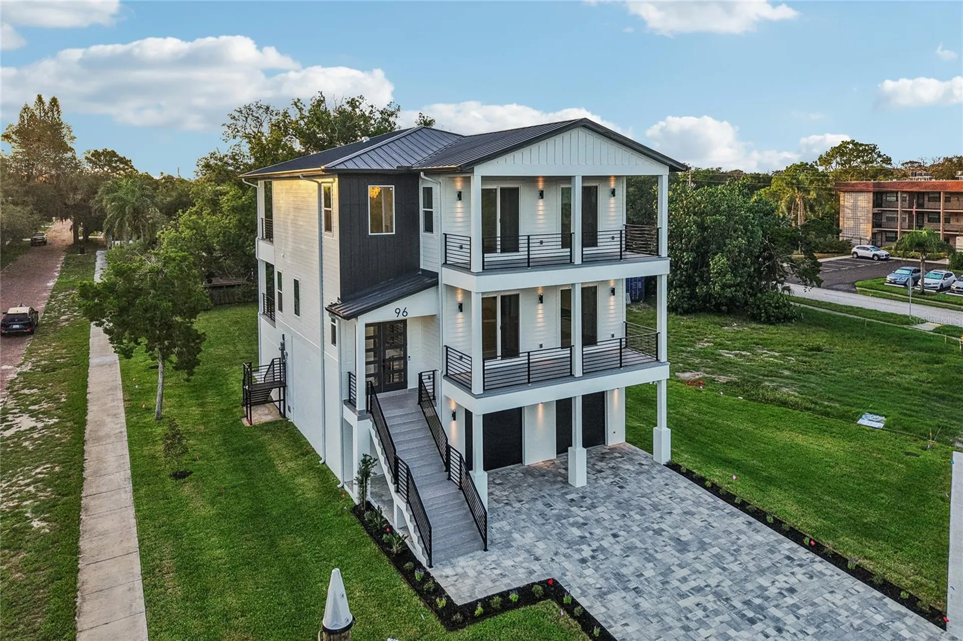 96 Shore Drive Tarpon Springs FL 34689