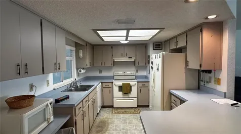 11410 SW 85th Court Ocala FL 34481