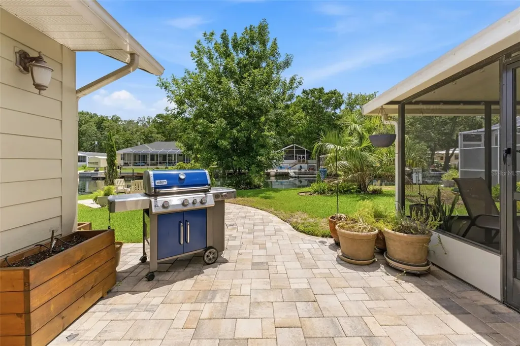 6355 Sebring Street Weeki Wachee FL 34607