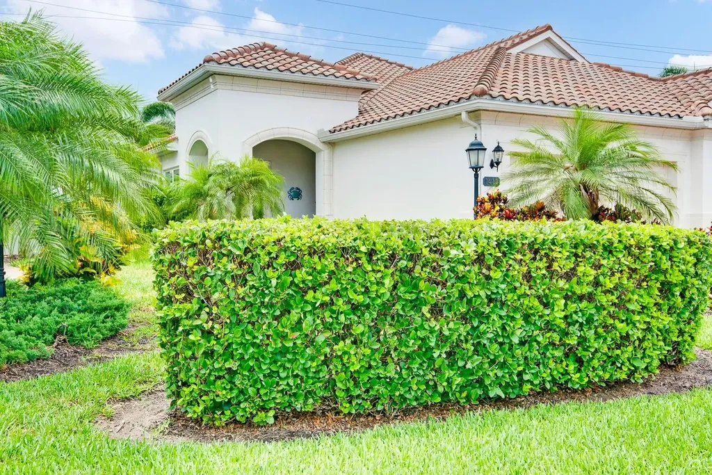 1418 Calle Grand Street Bradenton FL 34209