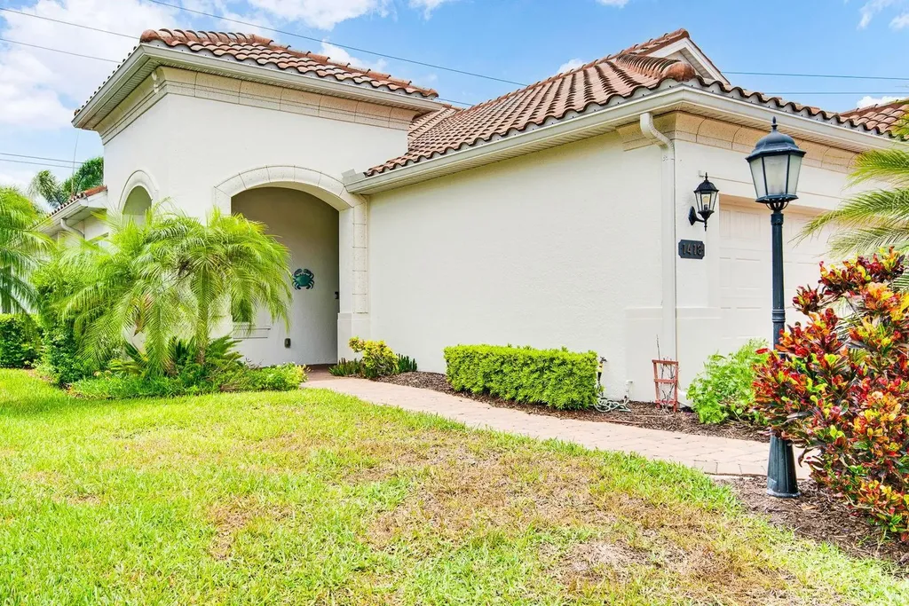 1418 Calle Grand Street Bradenton FL 34209