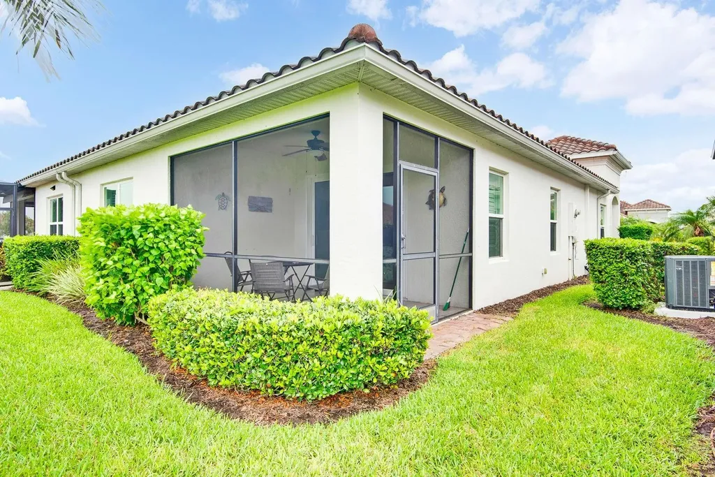1418 Calle Grand Street Bradenton FL 34209