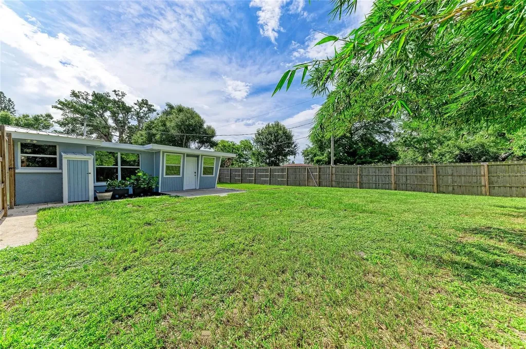 3138 Williamsburg Street Sarasota FL 34231