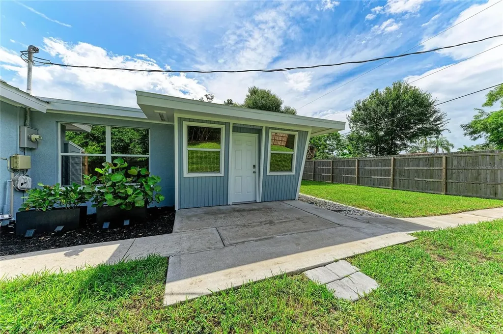3138 Williamsburg Street Sarasota FL 34231