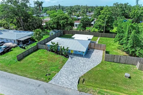 3138 Williamsburg Street Sarasota FL 34231