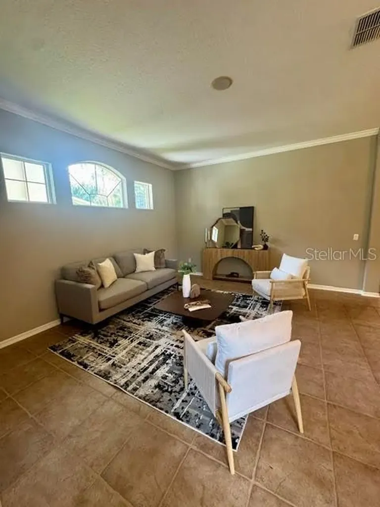 338 Pinestraw Circle Altamonte Springs FL 32714
