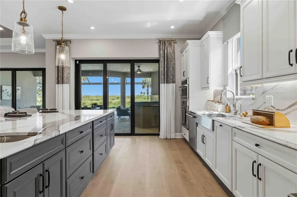 7704 Moonbeam Avenue Sarasota FL 34241