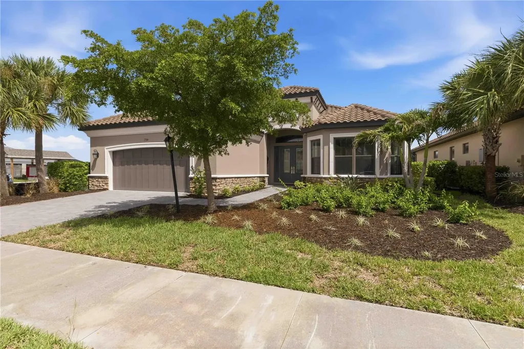 7704 Moonbeam Avenue Sarasota FL 34241