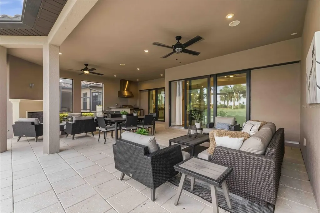 7704 Moonbeam Avenue Sarasota FL 34241