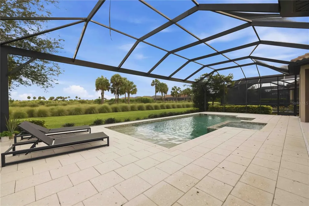 7704 Moonbeam Avenue Sarasota FL 34241