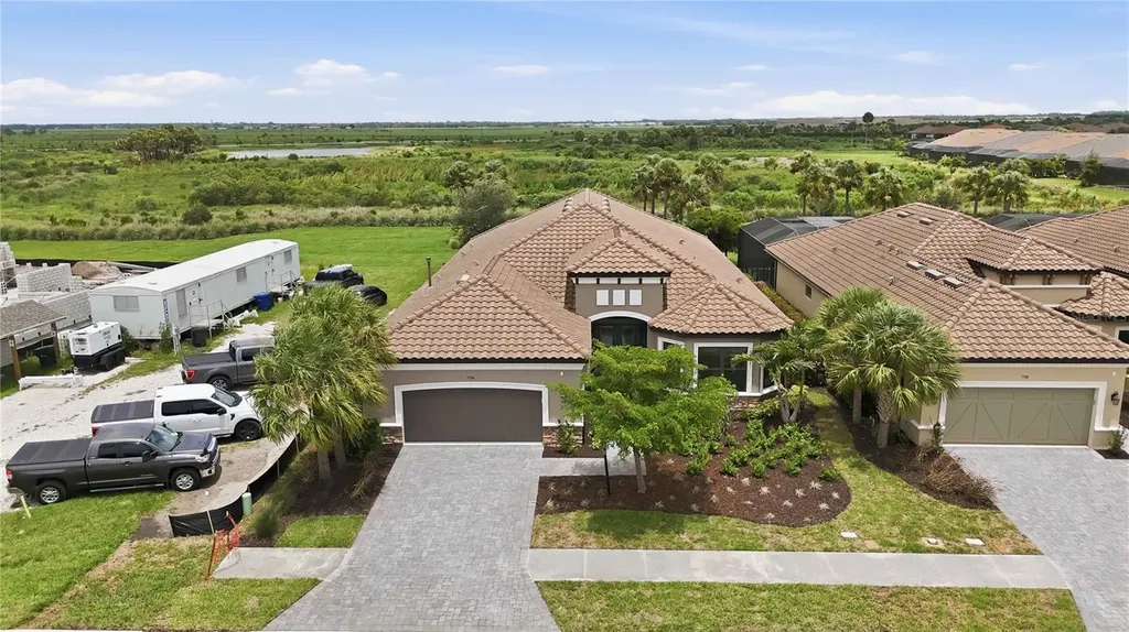 7704 Moonbeam Avenue Sarasota FL 34241