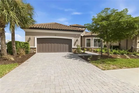 7704 Moonbeam Avenue Sarasota FL 34241