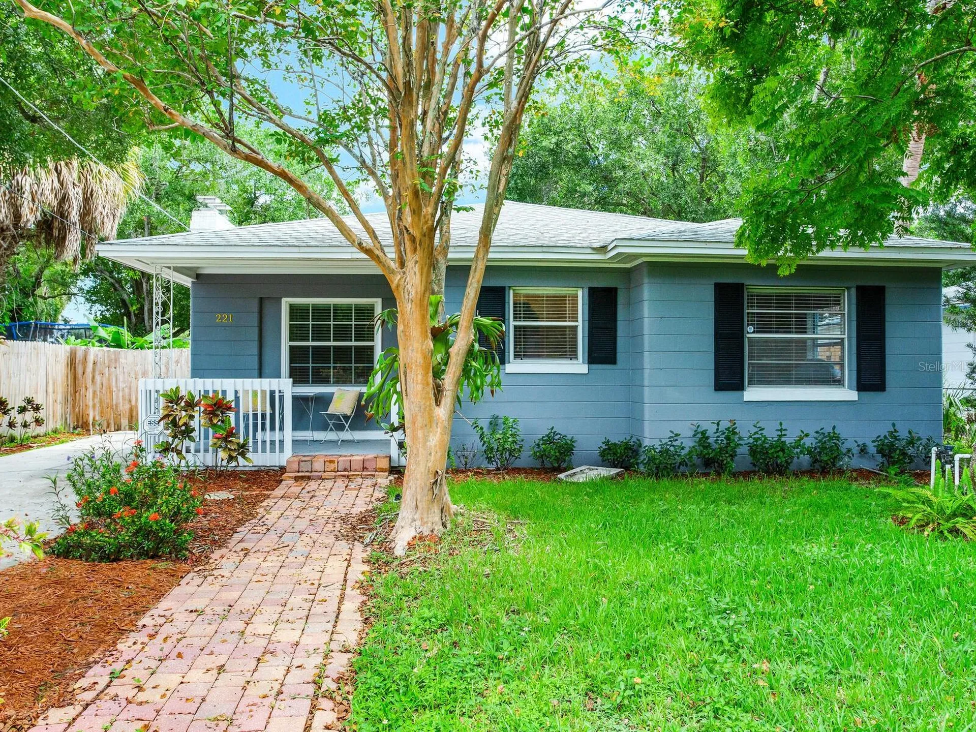 221 N Clearview Avenue Tampa FL 33609