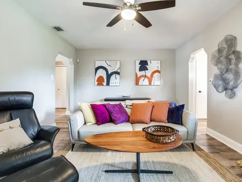 221 N Clearview Avenue Tampa FL 33609