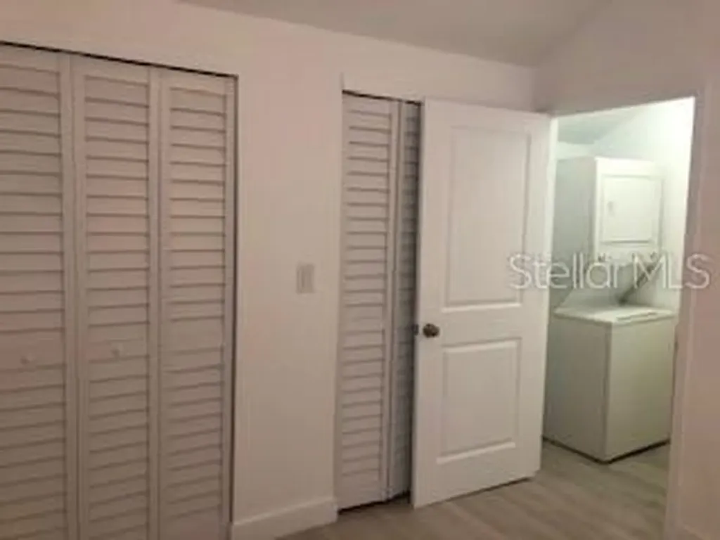 305 Mary Avenue New Smyrna Beach FL 32168