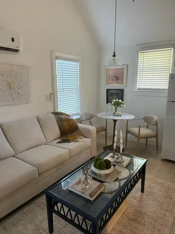 305 Mary Avenue New Smyrna Beach FL 32168