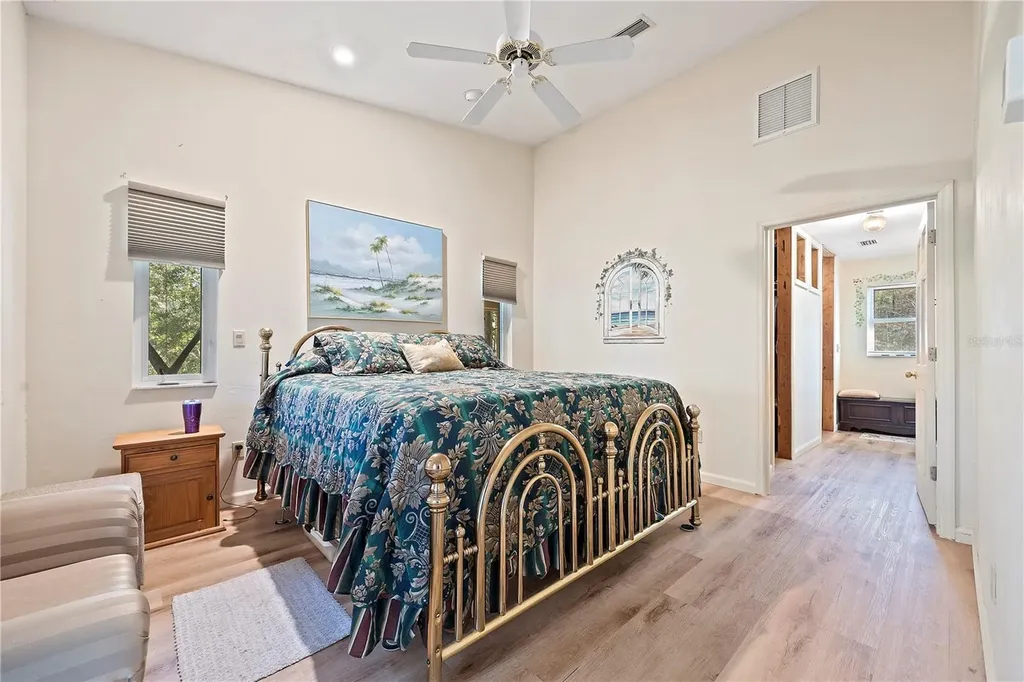 30009 81st Place Branford FL 32008