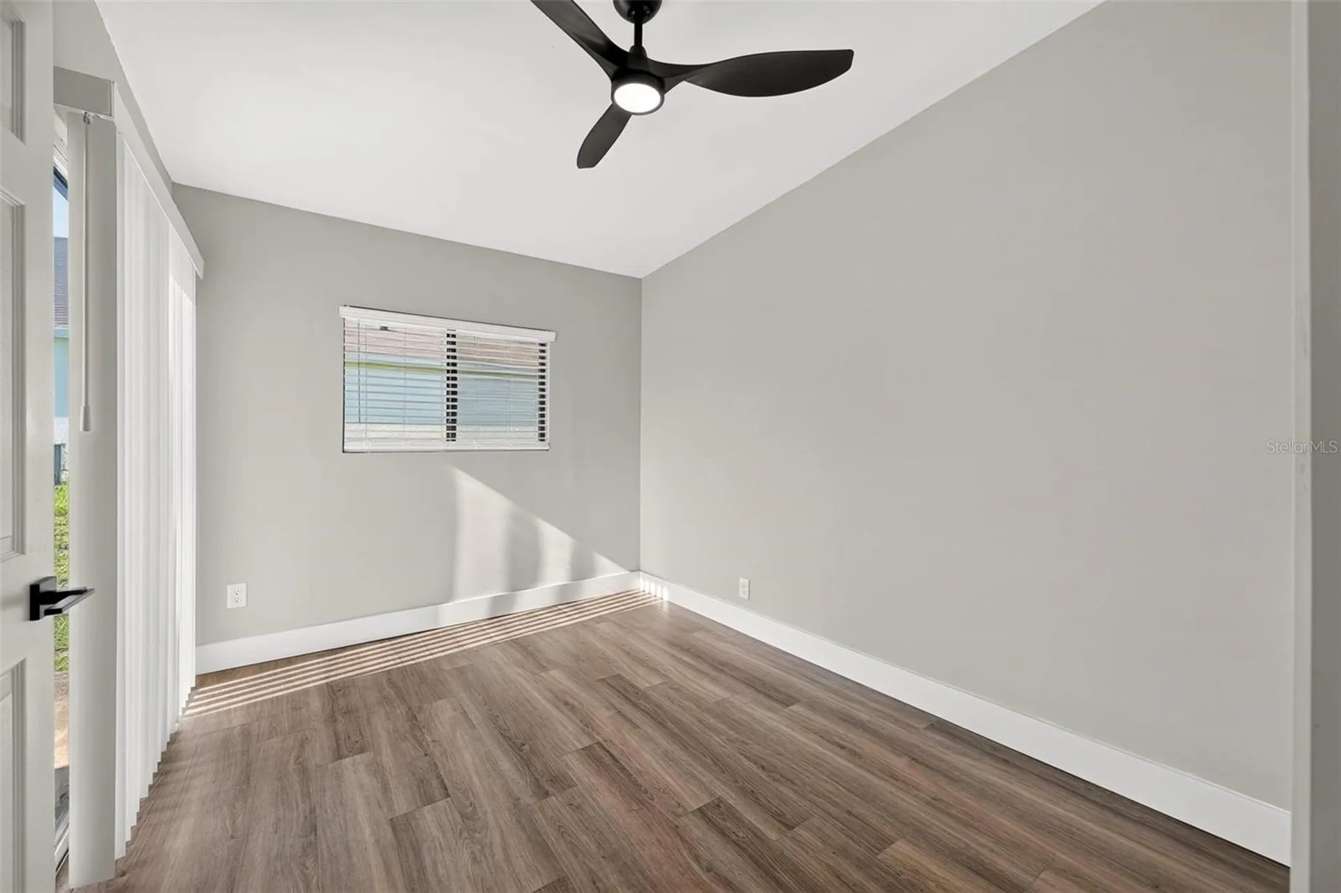 1733 Twin Oak Street Deltona FL 32725