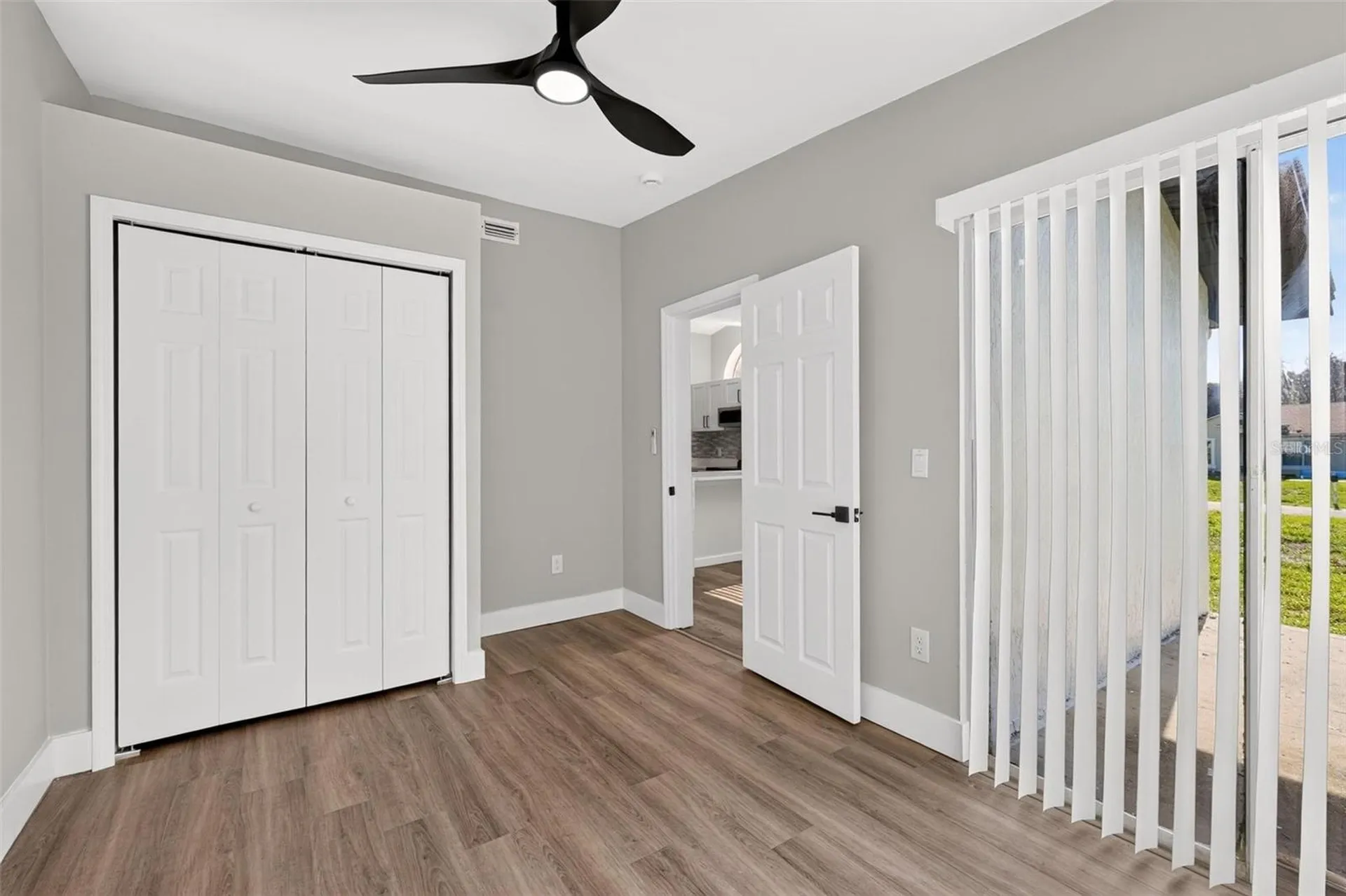 1733 Twin Oak Street Deltona FL 32725