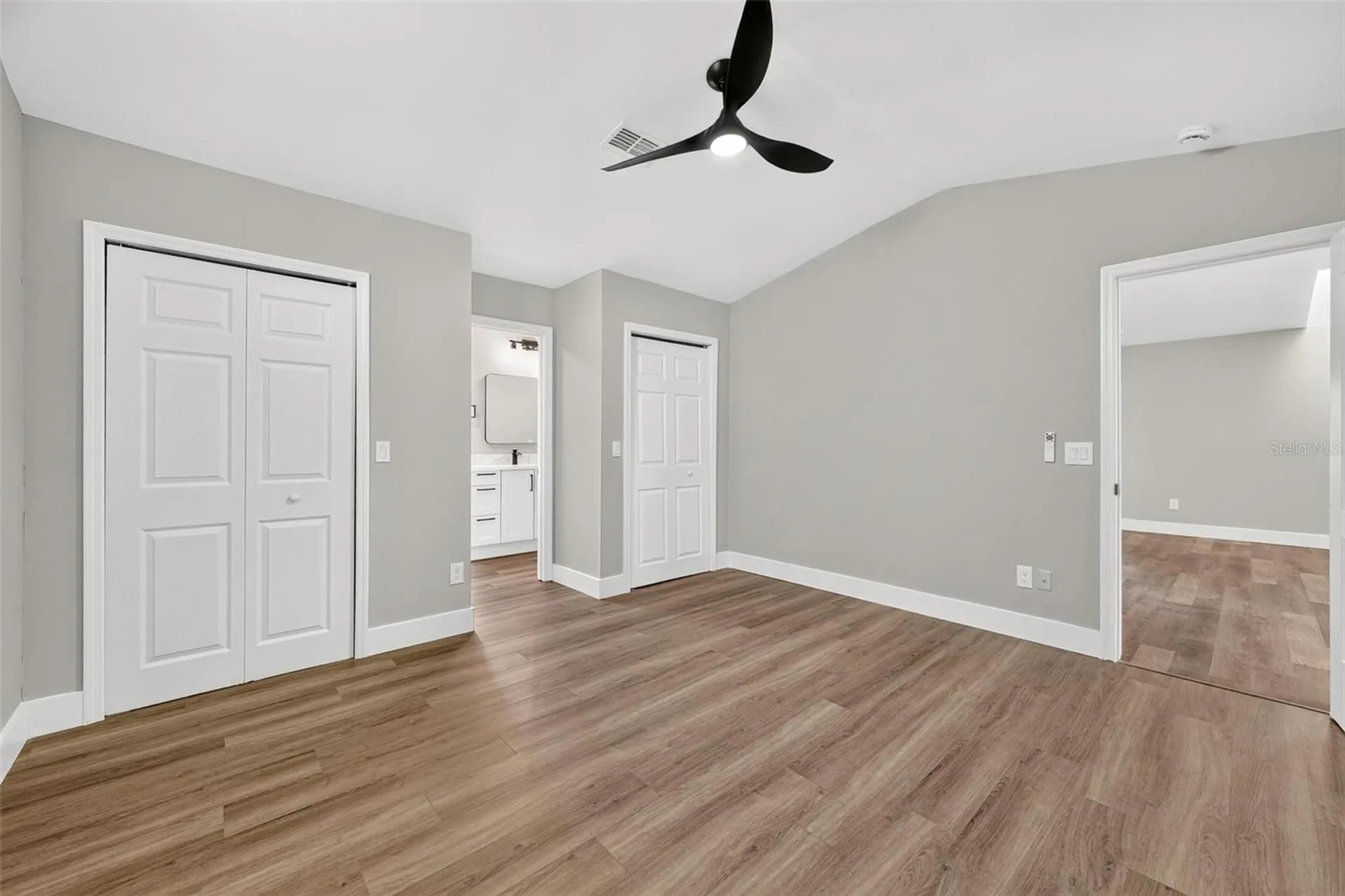 1733 Twin Oak Street Deltona FL 32725
