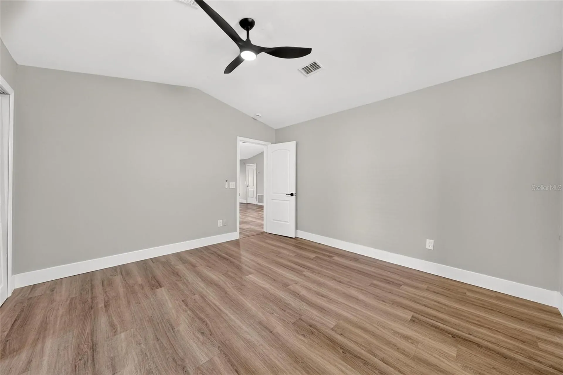 1733 Twin Oak Street Deltona FL 32725