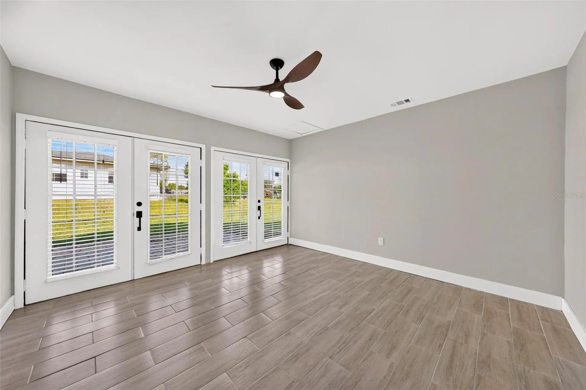 1733 Twin Oak Street Deltona FL 32725