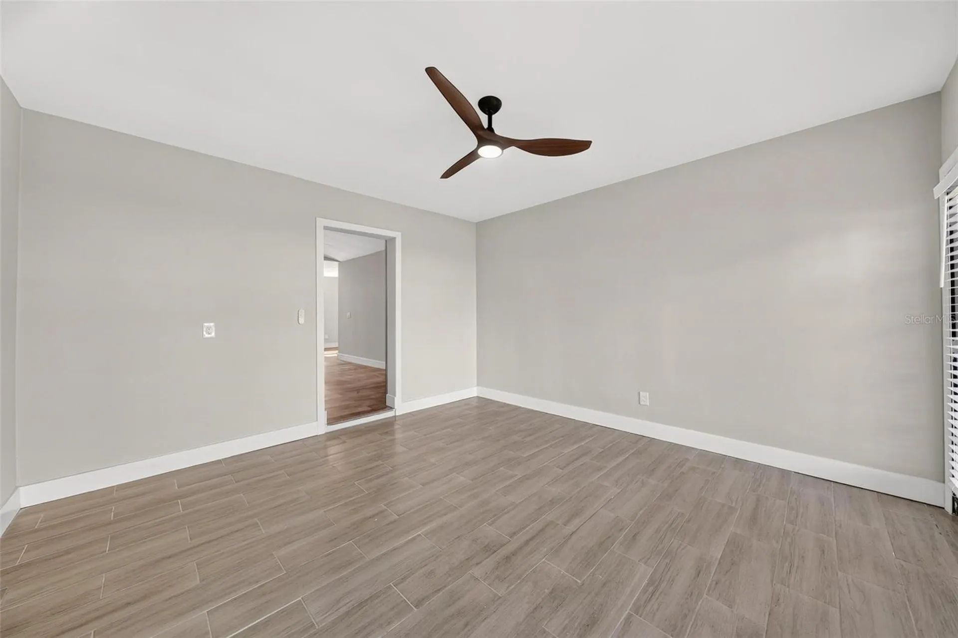 1733 Twin Oak Street Deltona FL 32725