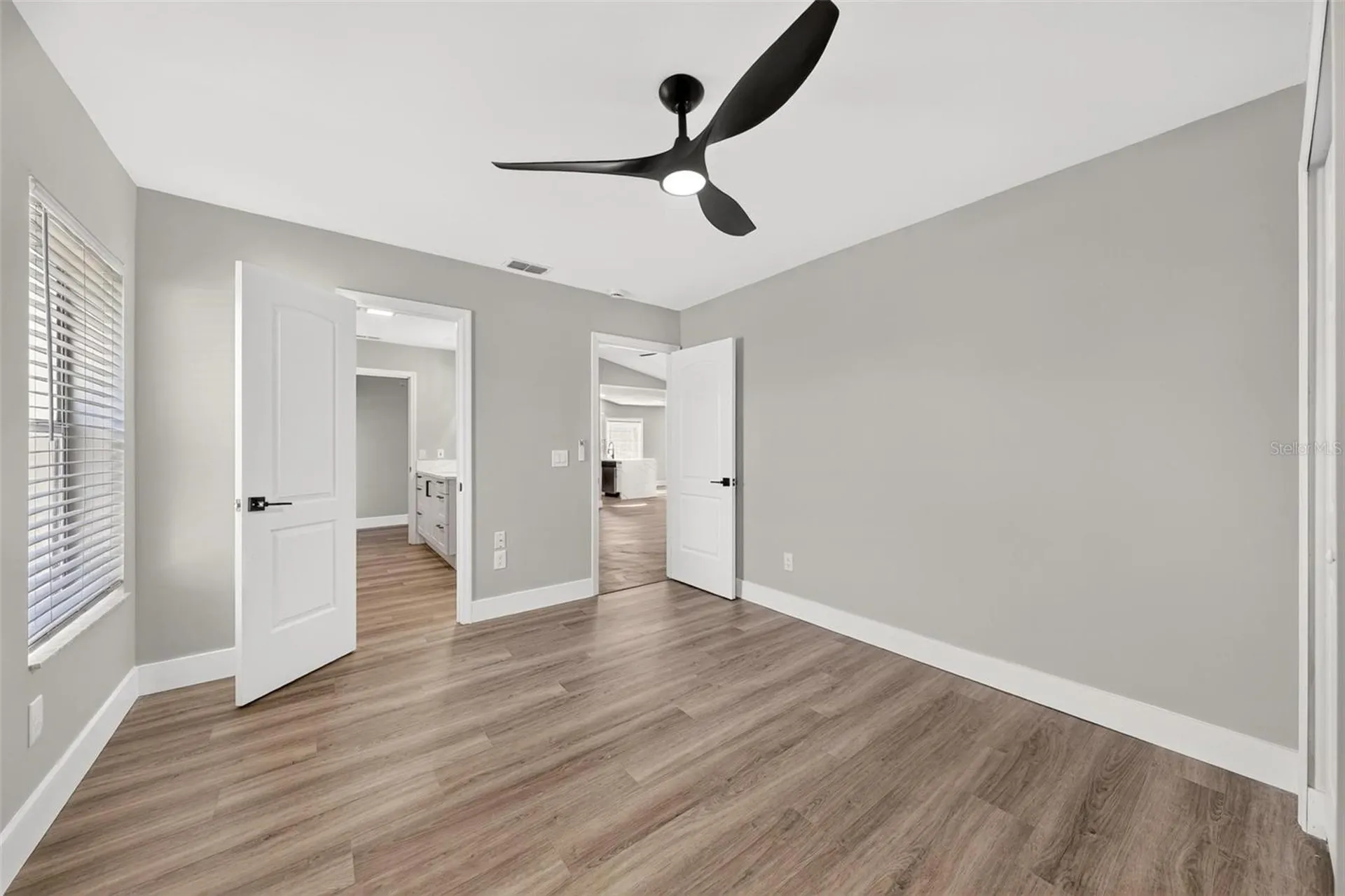 1733 Twin Oak Street Deltona FL 32725