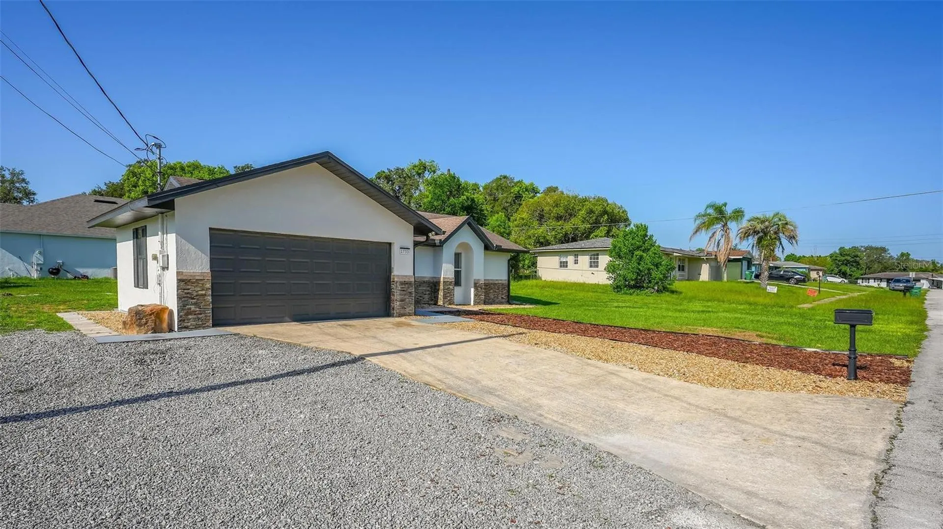 1733 Twin Oak Street Deltona FL 32725