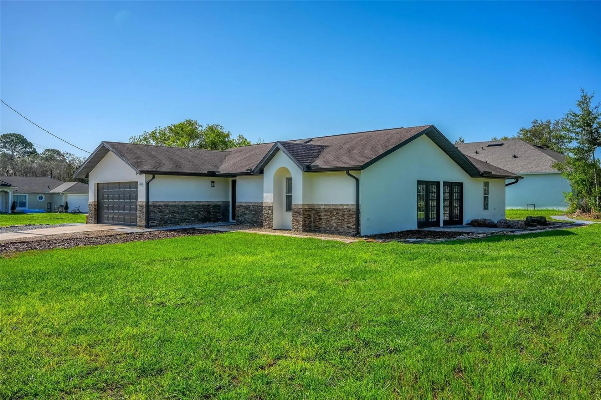1733 Twin Oak Street Deltona FL 32725