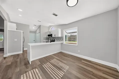 1733 Twin Oak Street Deltona FL 32725