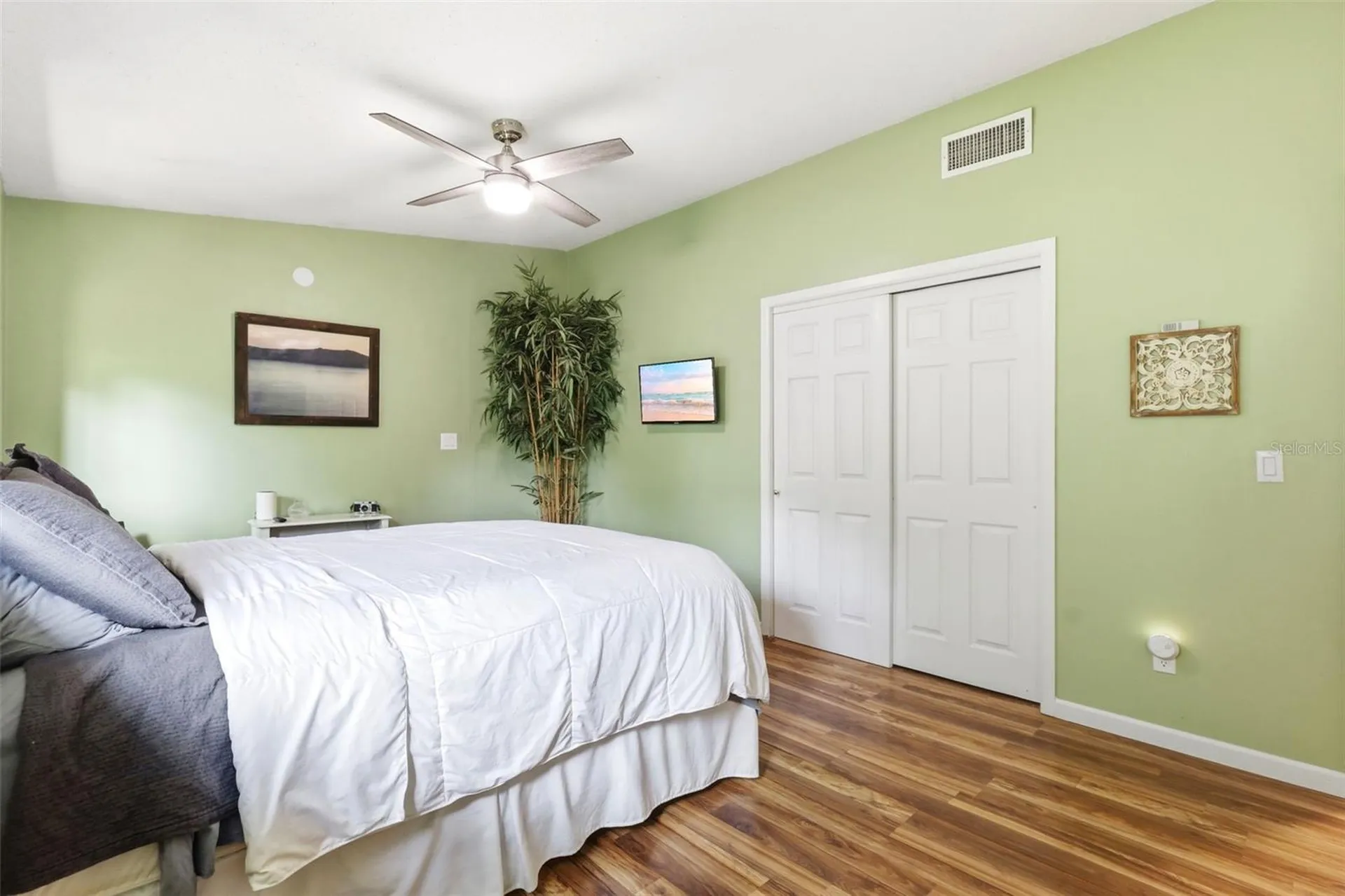 516 N Mcdonald Avenue Deland FL 32724