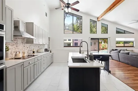 516 N Mcdonald Avenue Deland FL 32724