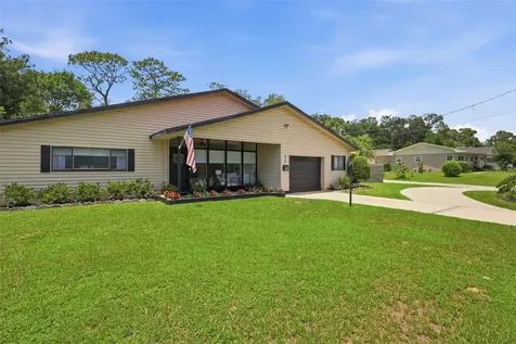 516 N Mcdonald Avenue Deland FL 32724