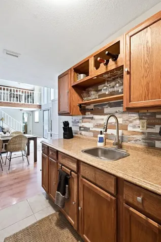 516 N Mcdonald Avenue Deland FL 32724