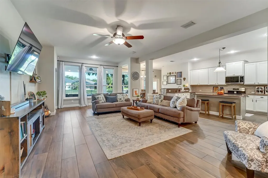 7136 Derwent Glen Circle Land O Lakes FL 34637