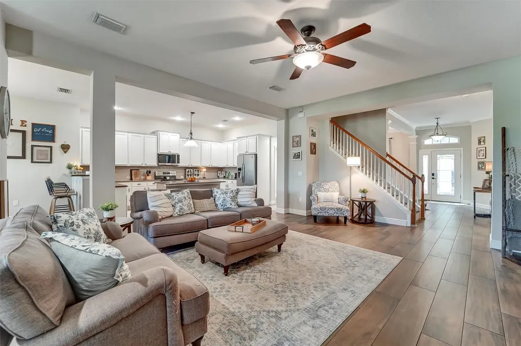 7136 Derwent Glen Circle Land O Lakes FL 34637