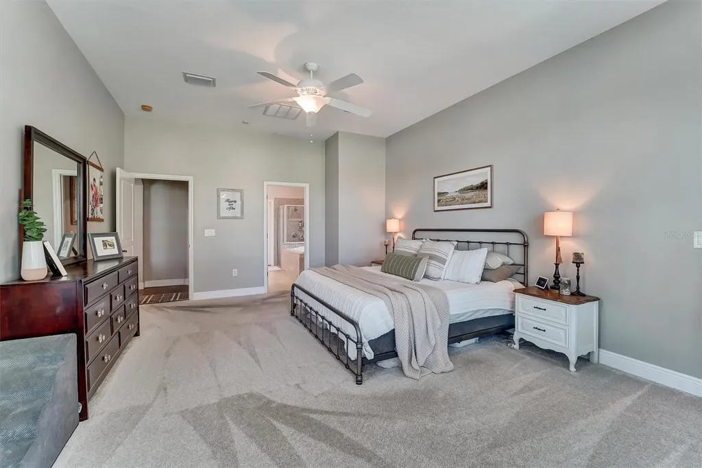 7136 Derwent Glen Circle Land O Lakes FL 34637