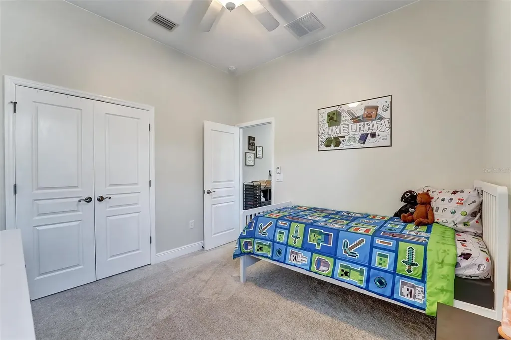 7136 Derwent Glen Circle Land O Lakes FL 34637