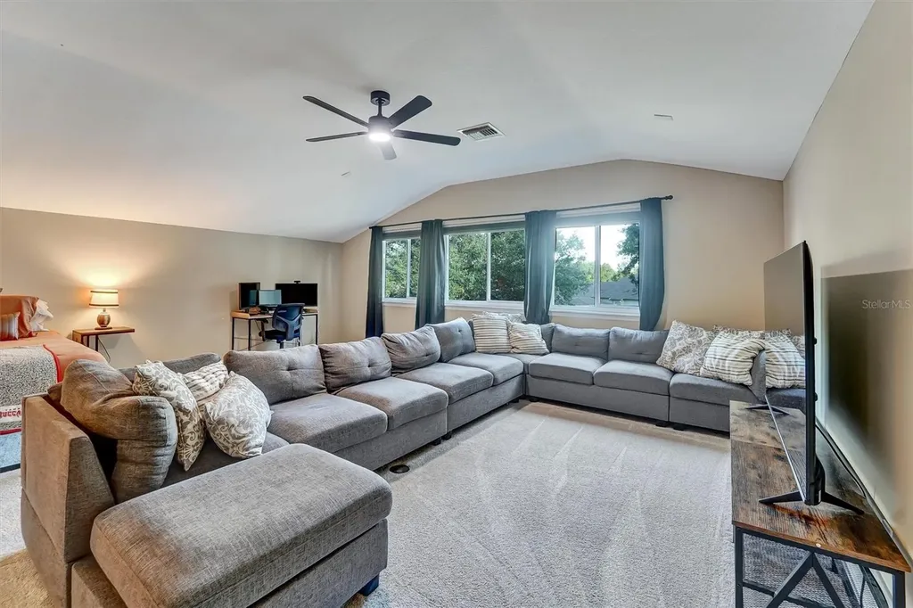 7136 Derwent Glen Circle Land O Lakes FL 34637