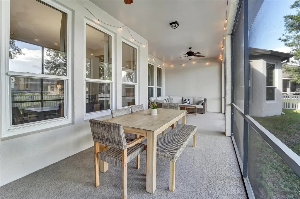 7136 Derwent Glen Circle Land O Lakes FL 34637
