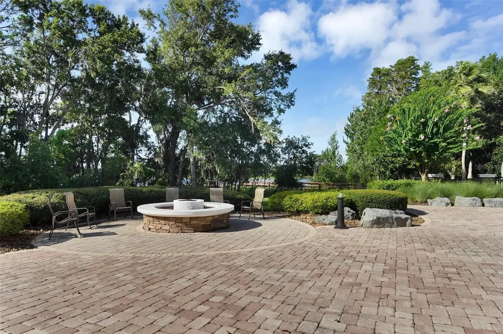 7136 Derwent Glen Circle Land O Lakes FL 34637